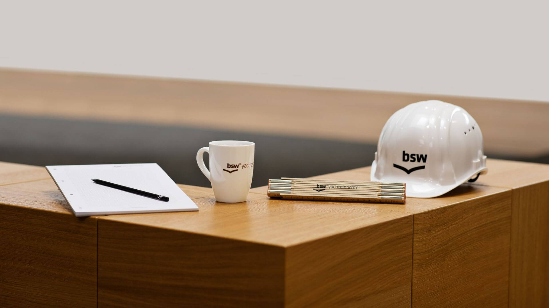 bsw yachteinrichter Team-Ausrüstung für perfektes Yachtinterieur von Segelyacht und Motoryacht.