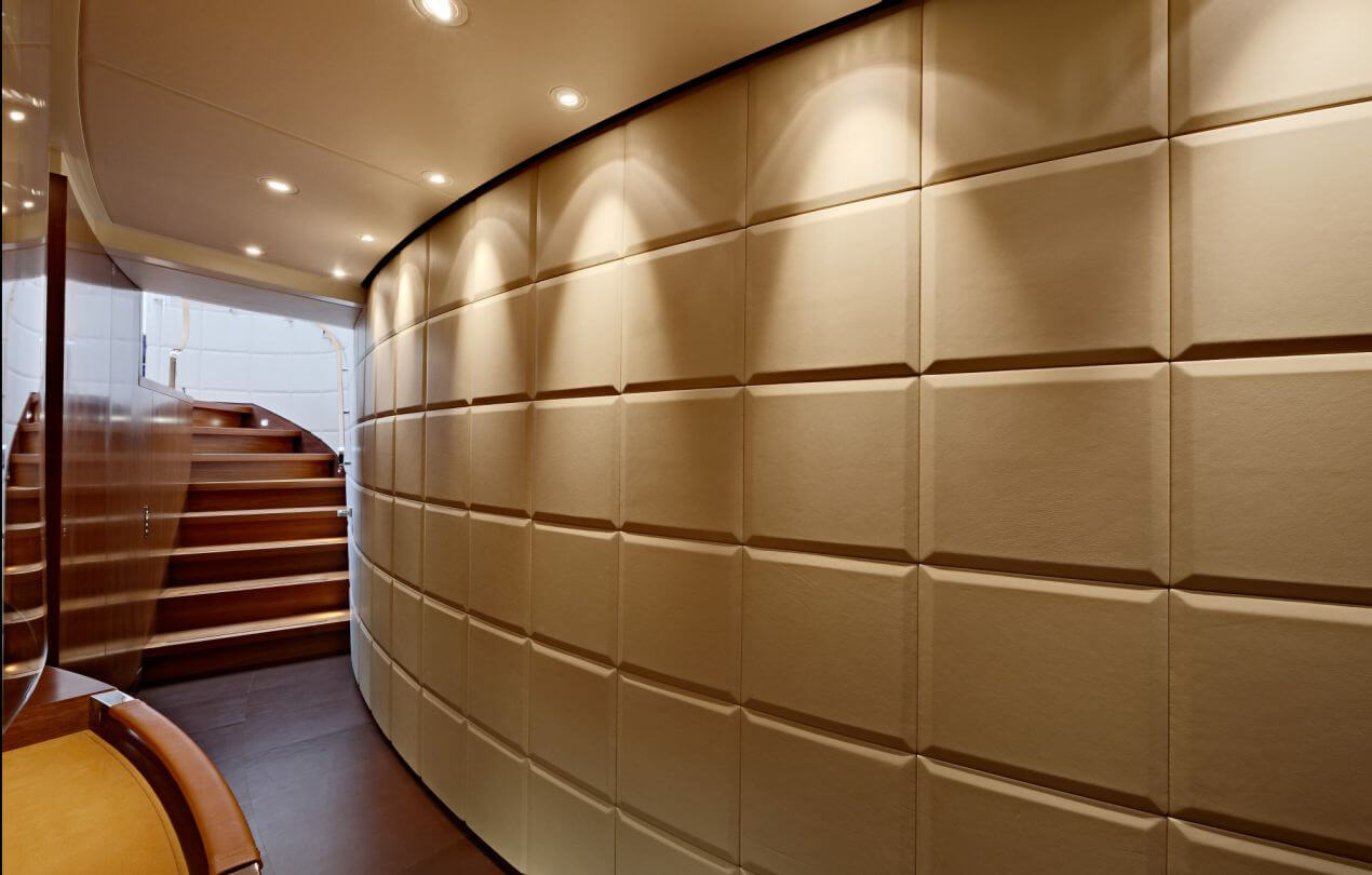 Hochwertige Handarbeit mit Details an Bord einer Yacht – Management und Umsetzung durch bsw yachteinrichter