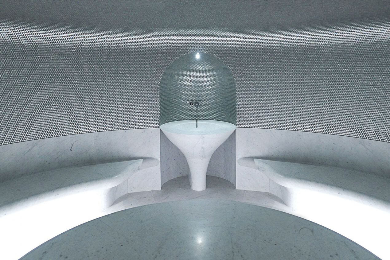 Spa surmesure d'un yacht de luxe avec solutions innovantes pour spas et espaces bien-être.